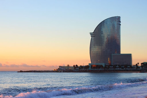 4 Corporates | DMC Spain, Corporate Incentive Travel & MICE Logo
