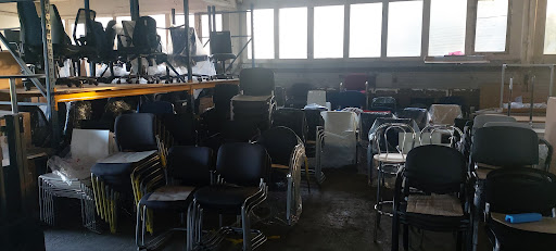 Räumungsverkauf!!! F.A. Sfragara Handel mit Büro und Industriemöbel