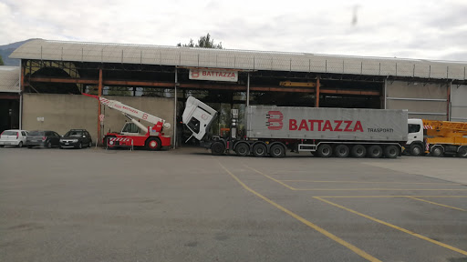 Battazza - Trasporti Eccezionali e Sollevamenti - Thumbnail