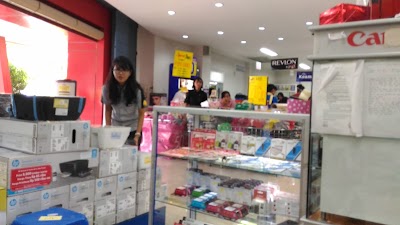 electronics-store