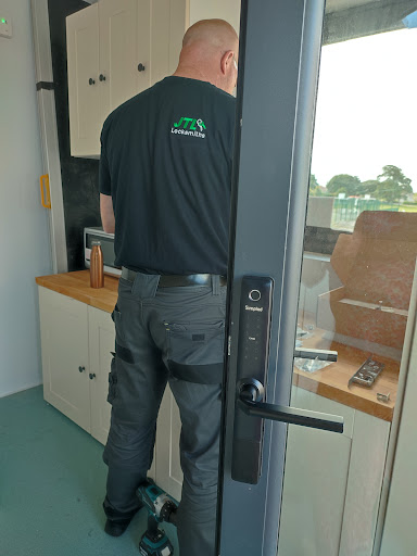 Clevedon Locksmiths - Visual