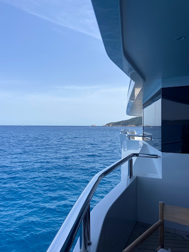 Massage Monaco by Goldfinger the Wellness Company since 2007 . AT HOME - HOTELS - YACHTS …