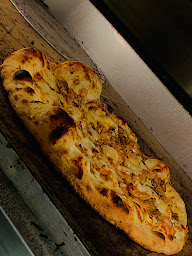 Photo n°61 de Les Artisans de la Pizza à Paris (Restaurant italien)