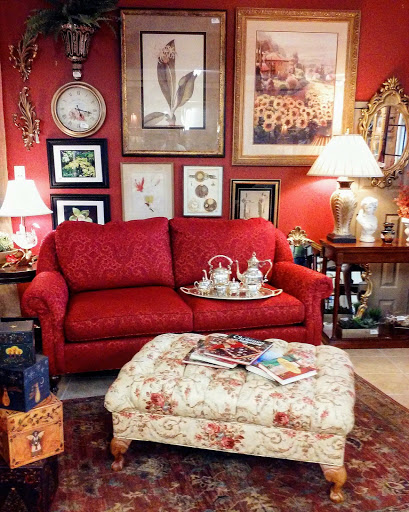 Unique Consignment - Thumbnail