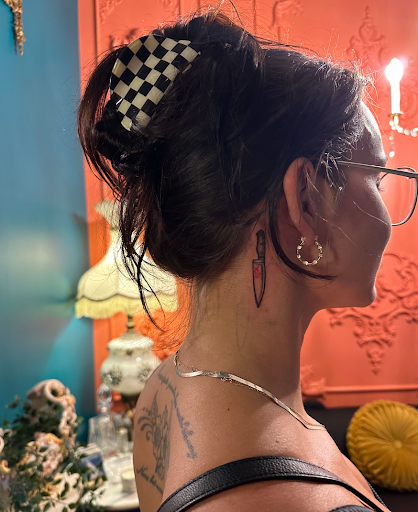 LA RÉVOLUTION EST TATTOOS - Thumbnail