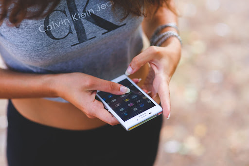 kukmoda.com - Visual