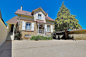 Photo n°15 de Orpi Chambourcy Renaissance Agence Immobilière à Chambourcy (Agence de location immobilière)