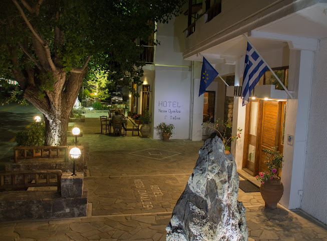 Hotel Neos Omalos by null