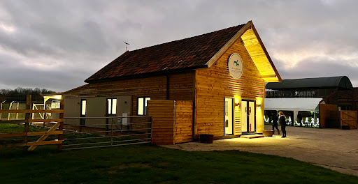 Wags & Whiskers Pet Hotel And Spa