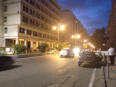 Photos of Tr&eacute;sor Public