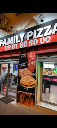 Menu FAMILY PIZZA Page 14