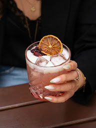 Photo n°10 de Gramaci Restaurant à Puteaux (Bar lounge)