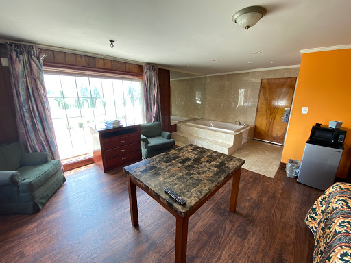 Riverview Motel - Visual