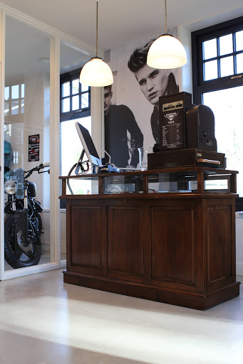 Nozem Barbers & Tattoo - Thumbnail