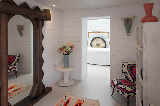 Relax @ Three Mile Beach