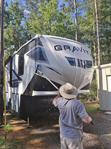 Magnolia mobile pressure washing