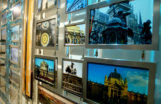 Bottomley Fine Framing - Brighton - Thumbnail