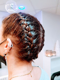 Photo n°29 de COULEUR COIFFURE à Montigny-le-Bretonneux (Boutique d'accessoires de mode)