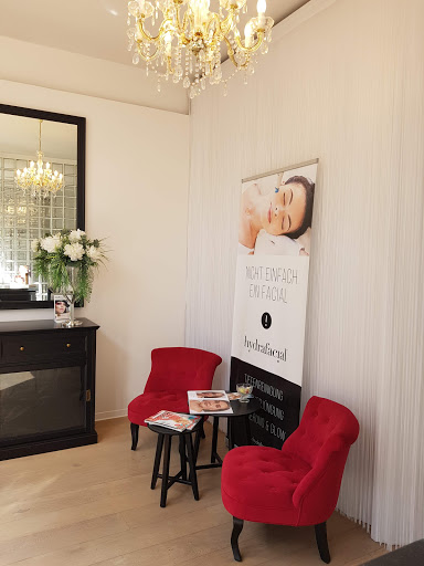 JG Kosmetikstudio Köln - HydraFacial / MicroNeedling / Haarentfernung - Thumbnail
