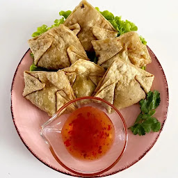 Photo n°11 de My Nem Is Tchavye - Restaurant / Traiteur Asiatique à Oullins-Pierre-Bénite (Restaurant de plats à emporter)