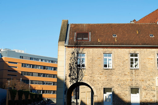 St. Bernward Krankenhaus Klinik für Kinder- und Jugendmedizin - Pädiatrisches Zentrum