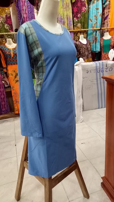 Photos of Toko Ratana 2 fashion