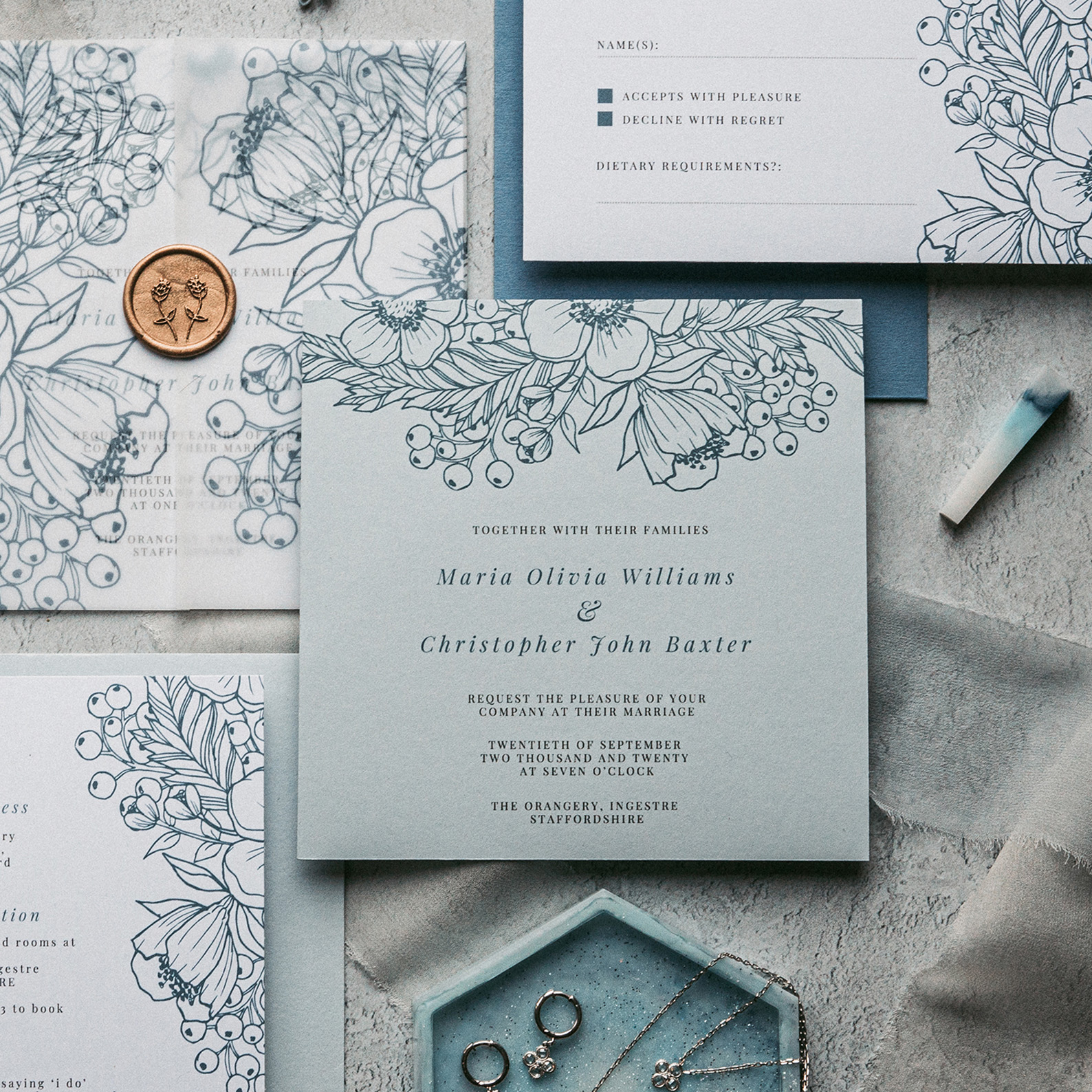 Paper Swan Wedding Stationery - Invitations - photo 1