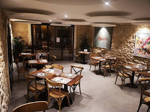 Photo n°30 de Lisanna à Saint-Geniès-des-Mourgues (Bar)