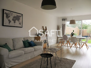 Photo n°2 de Audrey DANET - Conseiller immobilier SAFTI - La Chapelle sur Erdre à La Chapelle-sur-Erdre (Conseiller)