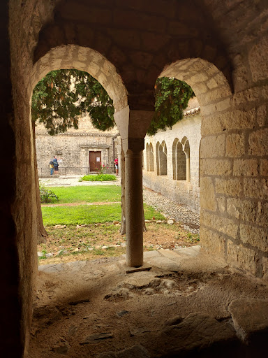 Point de vue sur village et abbaye - Thumbnail
