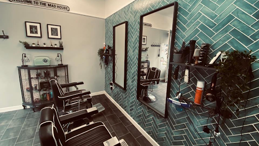 Smith's Barbershop Logo