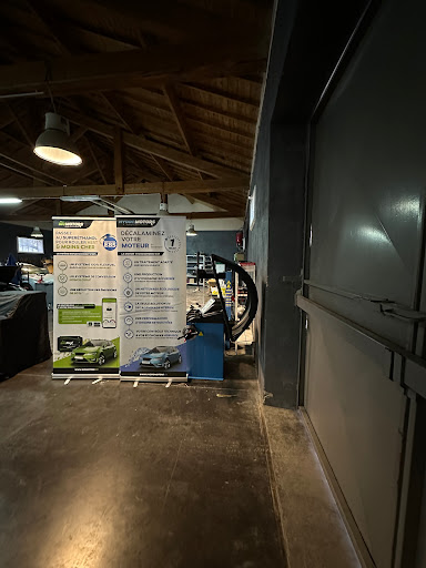 Requinq'Auto : Installation de Kit Éthanol Homologué à Eyguières - Thumbnail