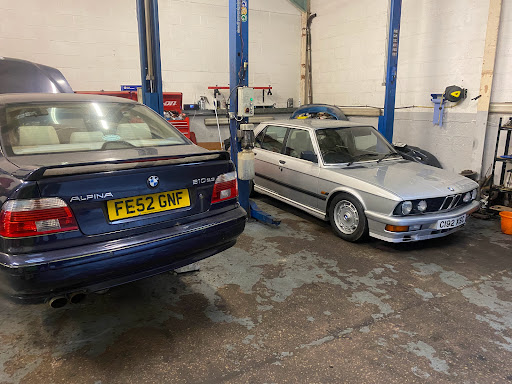 KERR MOTORS GARAGE SERVICES SOUTHPORT - Thumbnail