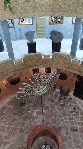 Comentarios y opiniones de Museo Templo del Sol Pintor Cristobal Ortega Maila