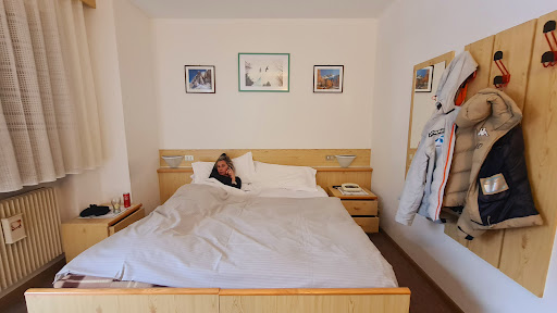 Albergo Ristorante La Montanara | Pizzeria Ipiza Gallery - Italy