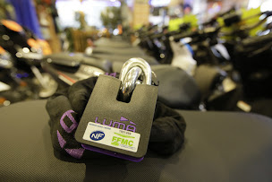 Photo n°25 de Cycles Jean SARL à Paris (Atelier de réparation de scooters)