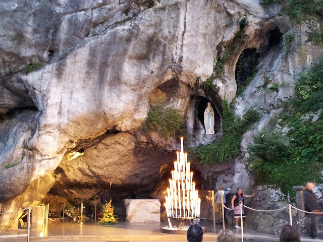 Basilique Notre-Dame-du-Rosaire de Lourdes