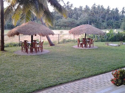 Photos of Dambullu Road Station