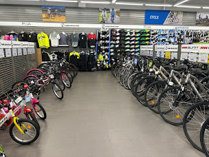 Photo n°4 de INTERSPORT PUGET-SUR-ARGENS à Puget-sur-Argens (Magasin de vêtements de sport)