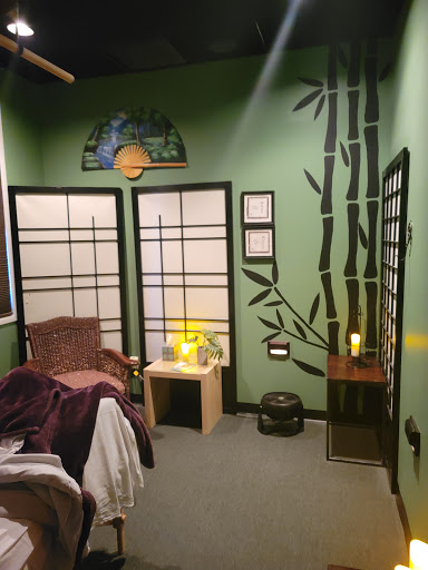 Destress Express Massage & Spa - Thumbnail