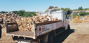 Photo n°4 de Mathieu Bois De Chauffage à Aix-en-Provence (Magasin de bois de chauffage)