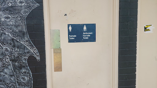 Public Toilet Weeroona Park - Thumbnail