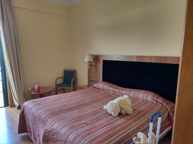 Ramada Attica Riviera