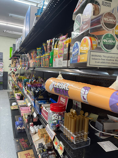 XHALLE smoke shop