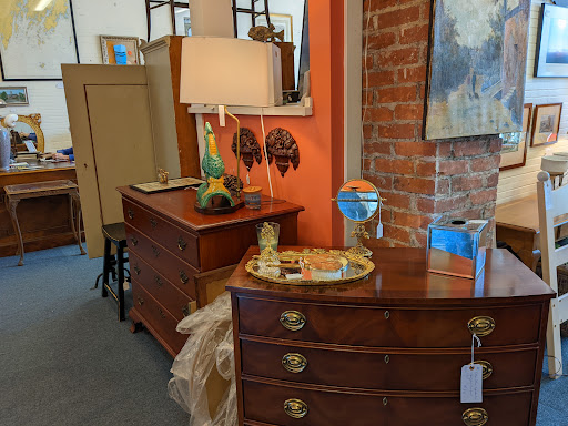 Stonington Consign to Design - Thumbnail