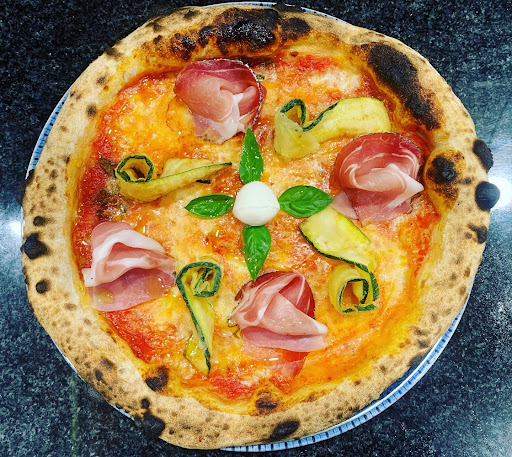 Pizza Gourmet la mia passione Antonio Fiorenza dal 2000 - Thumbnail