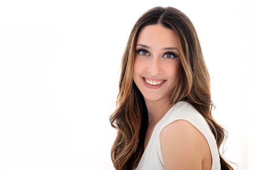 Madison Tillman, Douglas Elliman Real Estate Salesperson Logo