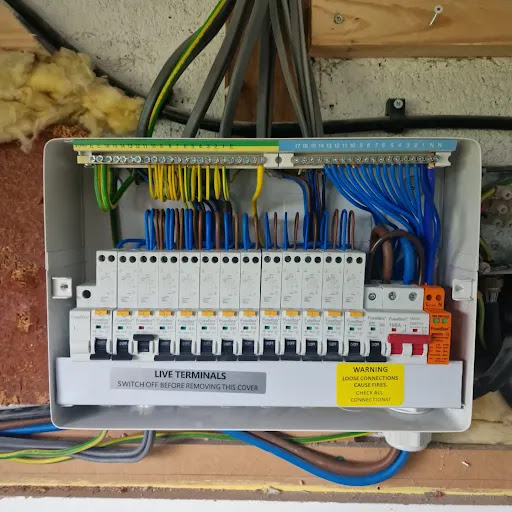 TKM Electrical - Visual
