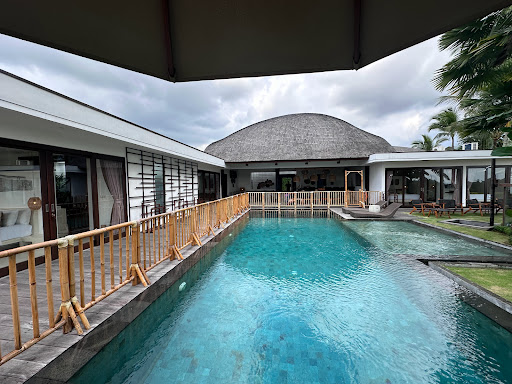 BALI pool fence & extra bed RENTAL (Baby aquipment hire)