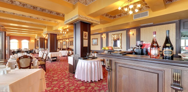 https://www.palacehotel.bg/dining/admiral-restaurant/